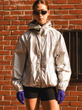 rnrn Rooftop Runner 專業輕量防風外套 (前衛銀 Silver) | 200g超輕幻彩・內建高領面罩・越野跑/夜跑必備