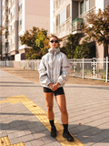 rnrn Rooftop Runner 專業輕量防風外套 (前衛銀 Silver) | 200g超輕幻彩・內建高領面罩・越野跑/夜跑必備