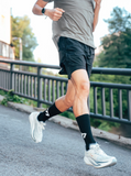 rnrn PACE SOCKS 42 專業長跑襪 | 小腿加壓緩震 特大反光Logo
